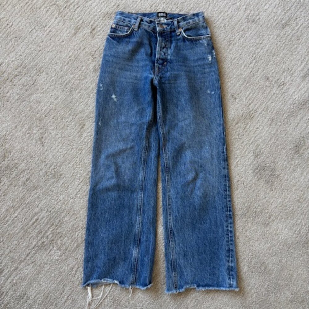 BDG Women's Vintage Wide High Rise Boot Cut Jeans in Perfect Condition